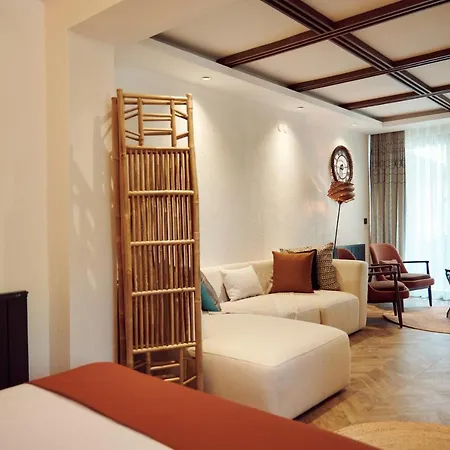 Hotel Parmos