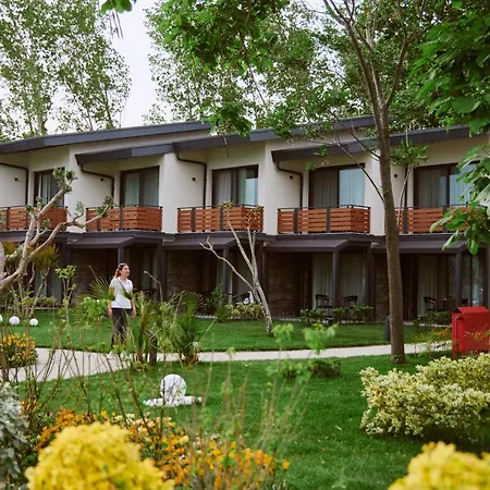 Hotel Parmos *