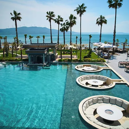 Parmos Hotel *